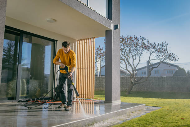 Best Driveway Pressure Washing  in Warwick, RI