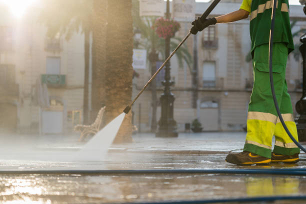 Best Gutter Cleaning  in Warwick, RI